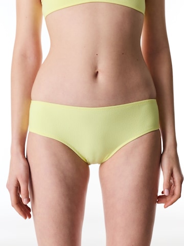 Slip bikini di Penti in giallo