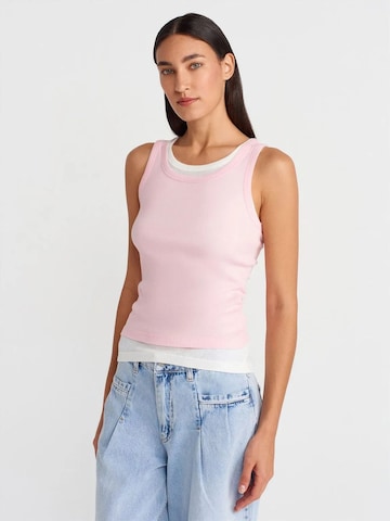 Dilvin Blouse in Pink: front