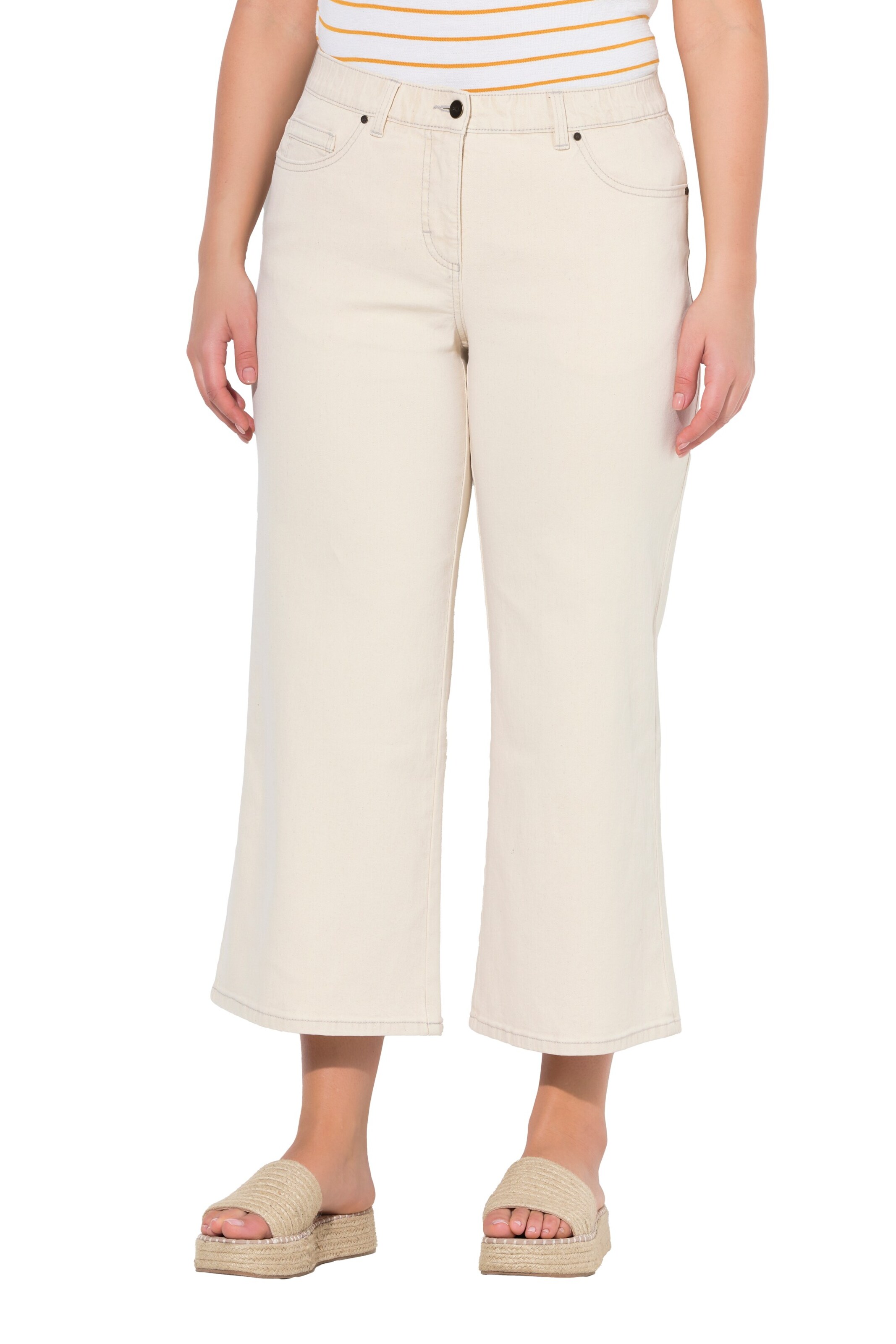 Ulla Popken Flared Jeans in Wit: voorkant