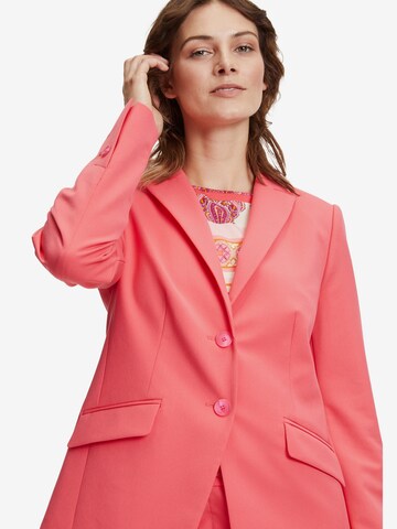 Blazer di Betty Barclay in arancione