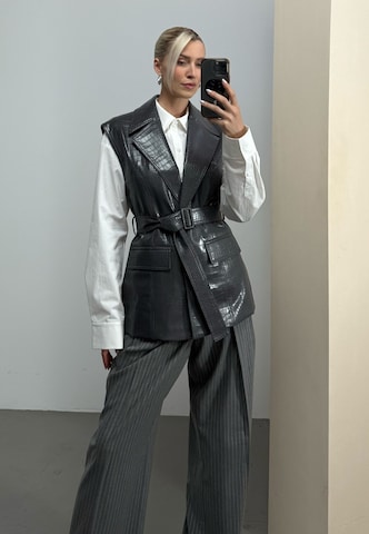 Gilet 'Hanne' di LeGer Studio in grigio