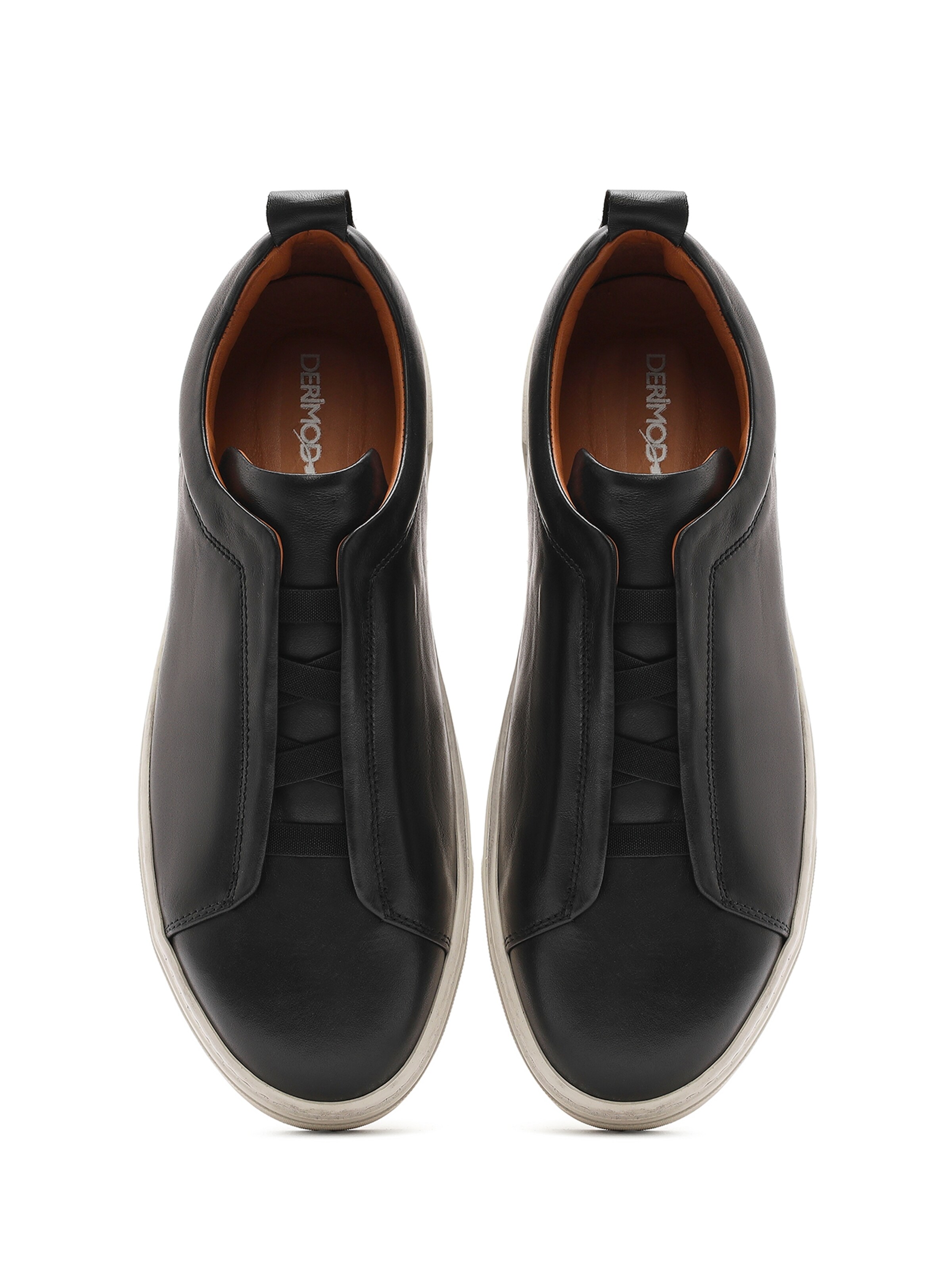 Sneaker bassa di Derimod in nero