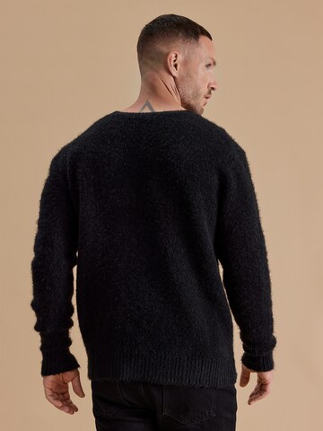 DAN FOX APPAREL Sweter 'Jonte' w kolorze czarny