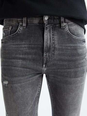 Pull&Bear Skinny Jeans in Grau