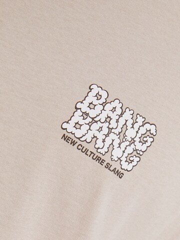 Bershka T-shirt i beige