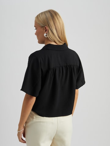 Camicia da donna 'Rosamund' di Peppercorn in nero