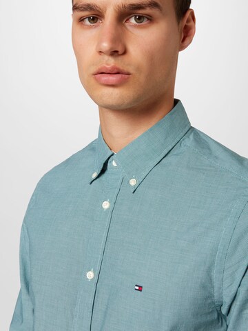 TOMMY HILFIGER Slim fit Button Up Shirt in Green