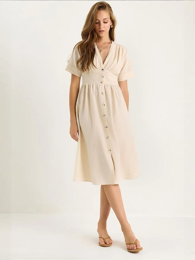 Bianco Lucci Vestidos camiseiros em bege, Vista do artigo