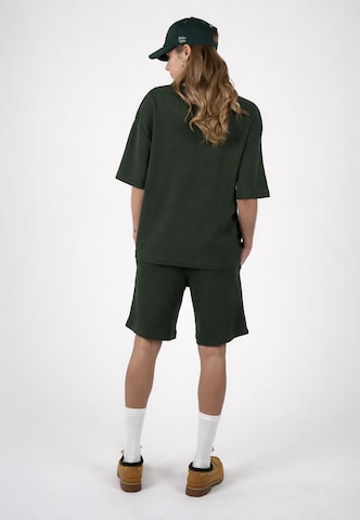 Loosefit Pantalon 'Lazy Riviera' Prohibited en vert