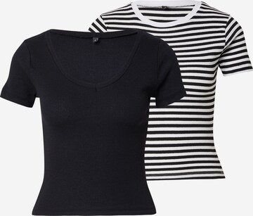 T-shirt Trendyol en noir : devant