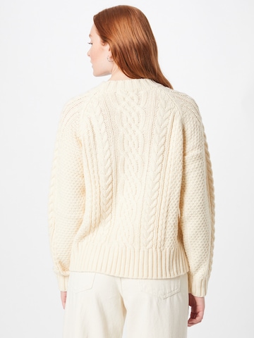 ABOUT YOU Sweater 'Charis' in White