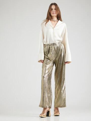 Wide leg Pantaloni di Molly BRACKEN in oro