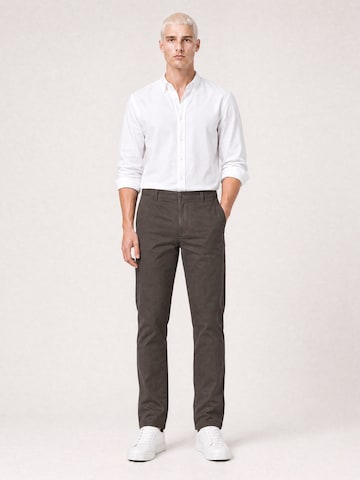 yazubi Slim fit Chino Pants 'Kyle' in Brown