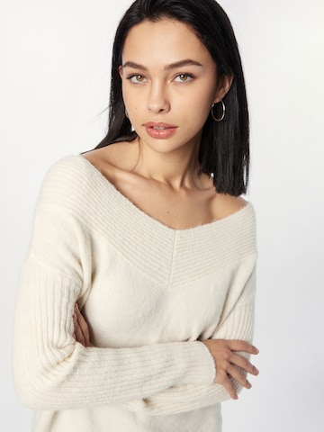 River Island Sweater in Beige