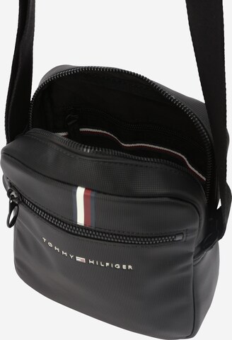 TOMMY HILFIGER Crossbody Bag 'Essential' in Black
