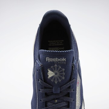 Sneaker bassa 'Legacy' di Reebok in colori misti