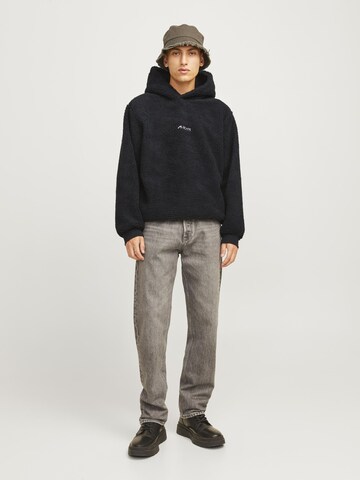 aprel Sweatshirt in Black