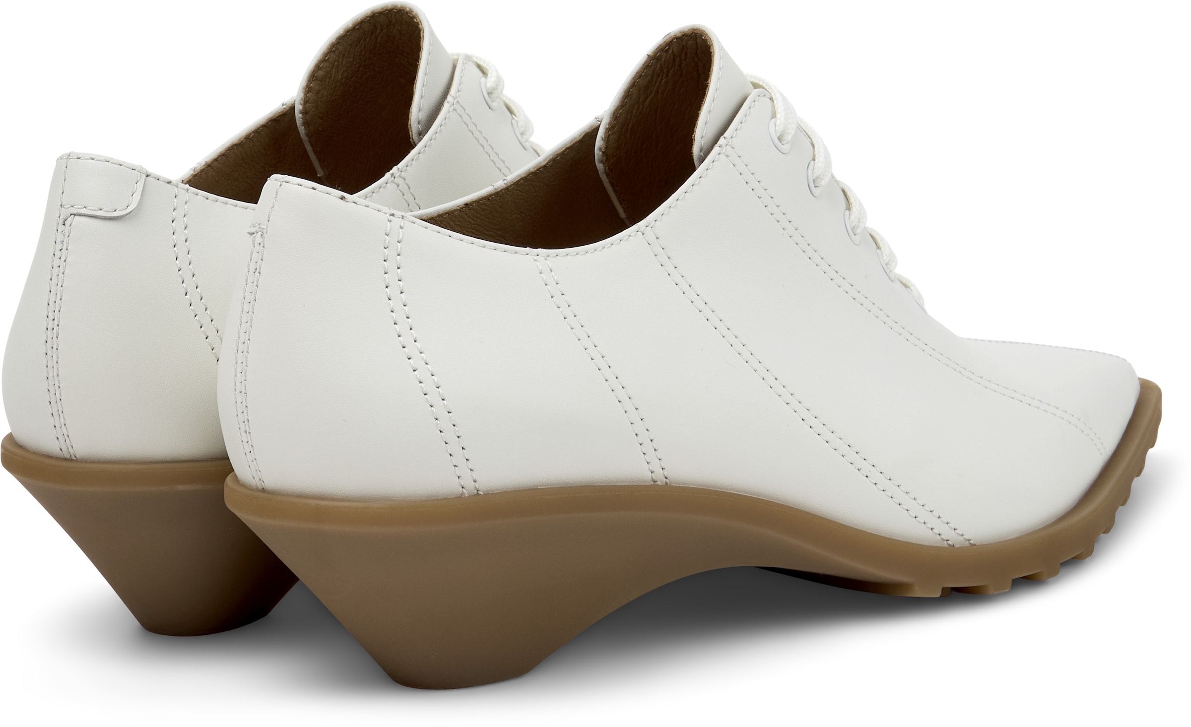 Scarpa stringata 'Anita' di CAMPER in bianco