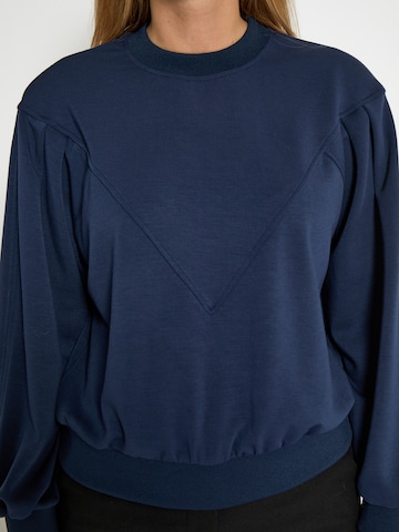 Peppercorn Sweatshirt 'Dicette' i blå