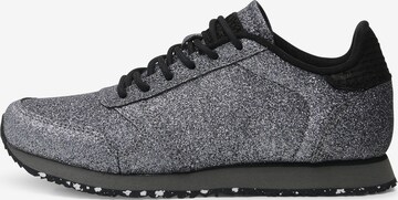 WODEN Sneakers 'Ydun Glitter' in Grey