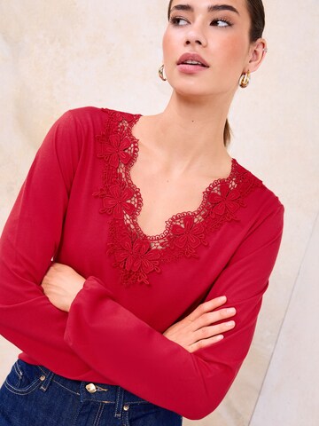 Lipsy Футболка в Красный