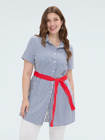 Chemisier Fiorella Rubino en bleu : devant