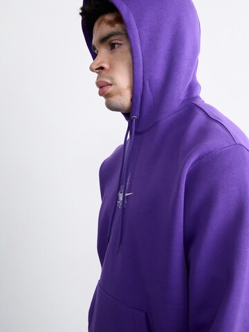 Nike Sportswear Sweatshirt 'Club' in Lila
