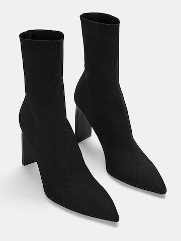 Stivaletto di Pull&Bear in nero
