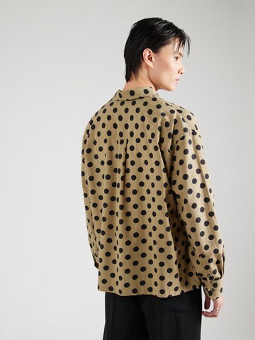 WEEKDAY - Ajuste confortable Camisa en verde