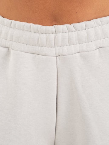 Loosefit Pantalon 'Zadie' Smilodox en gris