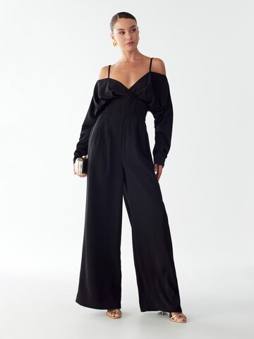 Willa Jumpsuit in Zwart: voorkant
