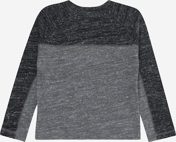 GAP - Camiseta en gris