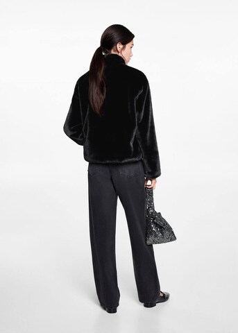 MANGO TEEN Jacke 'Fluffy' in Schwarz
