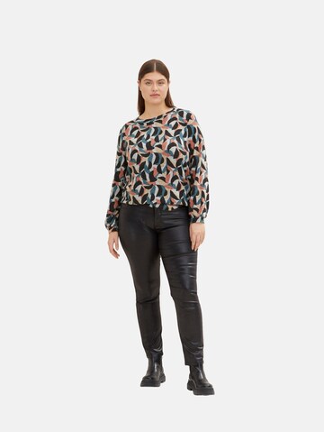 Tom Tailor Women + Slimfit Jeans in Schwarz