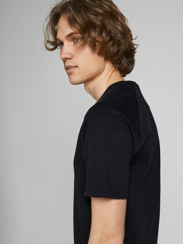 Coupe regular T-Shirt JACK & JONES en noir