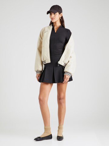 Maglietta 'PCKITTE' di PIECES in nero