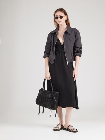 Robe 'Catharina' ABOUT YOU en noir