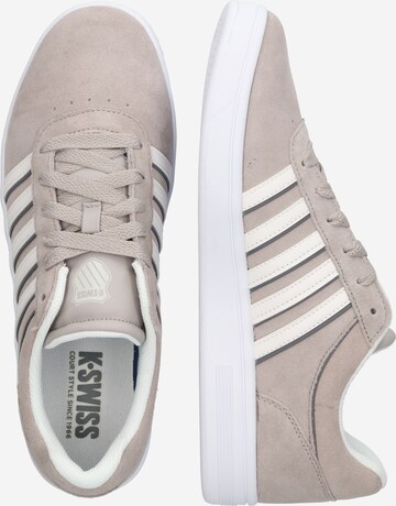 Baskets basses 'COURT CHESWICK' K-SWISS en gris