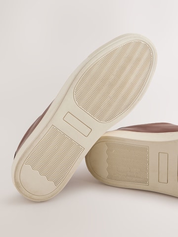 Baskets basses 'Smart Casual' Next en marron