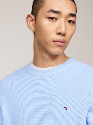 TOMMY HILFIGER Sweater in Blue
