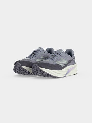 pilka new balance Bėgimo batai 'FC Rebel'