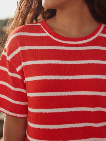 Next Kleid in Rot