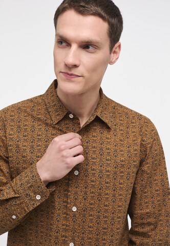 MUSTANG Regular fit Button Up Shirt in Brown