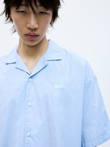 Pull&Bear Comfort fit Button Up Shirt in Blue