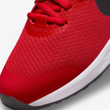 Chaussure de sport 'REVOLUTION 6' NIKE en rouge