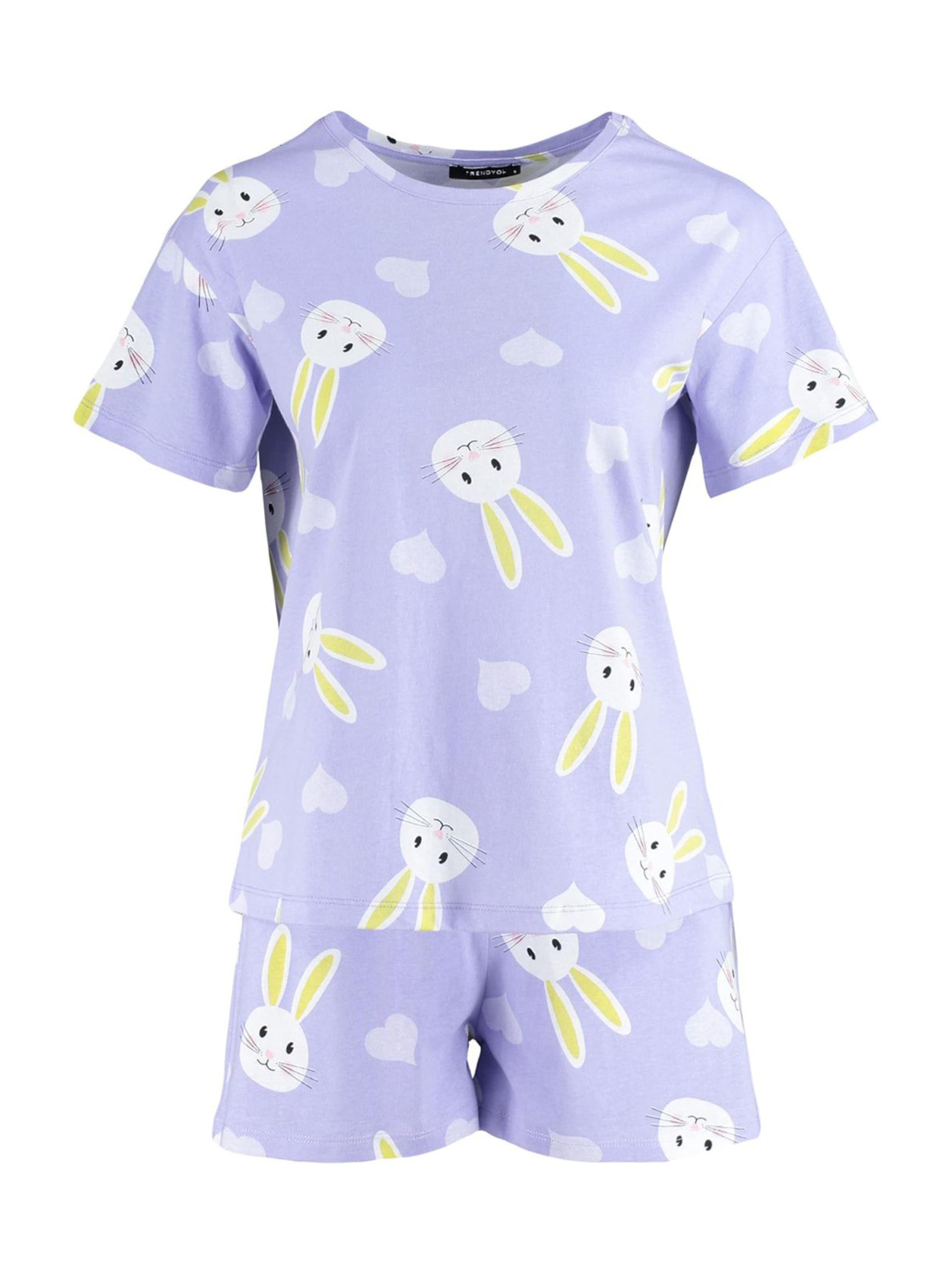 Pantaloni scurți de la Trendyol pe mov: față