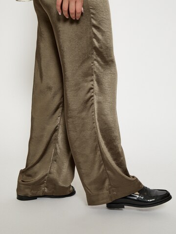 Loosefit Pantalon 'Ruby' Peppercorn en marron