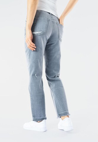 Regular Jean 'Rhonda' Elias Rumelis en gris