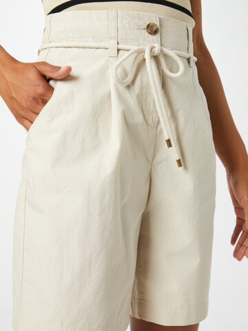 Loosefit Pantaloni con pieghe di ESPRIT in beige