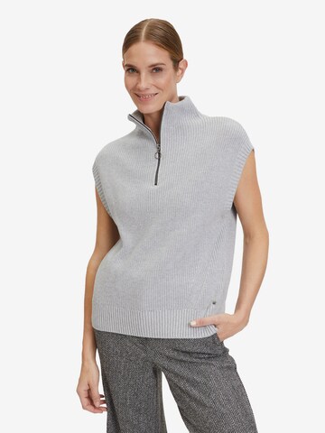 Betty & Co Sweater in Grey: front